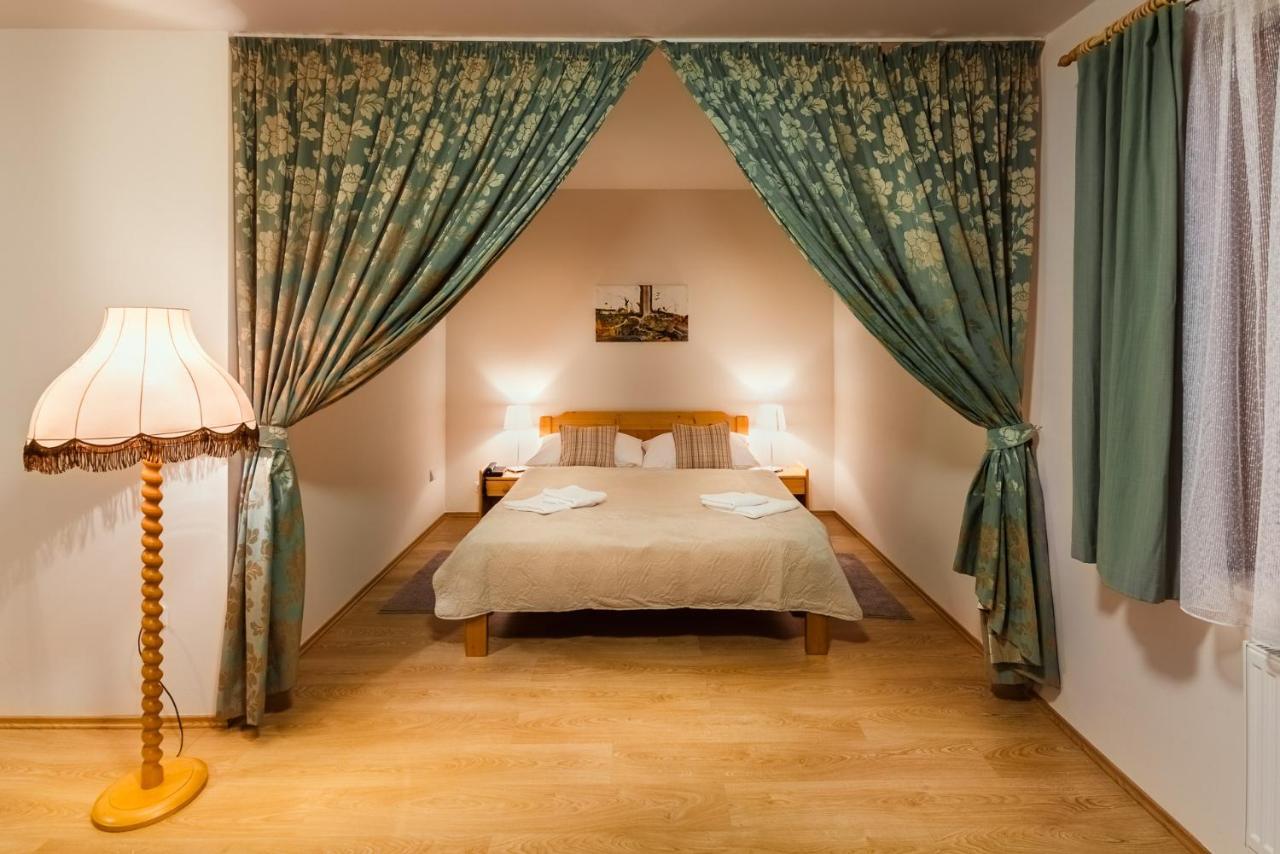 Hotel Velka Klajdovka Brno Luaran gambar