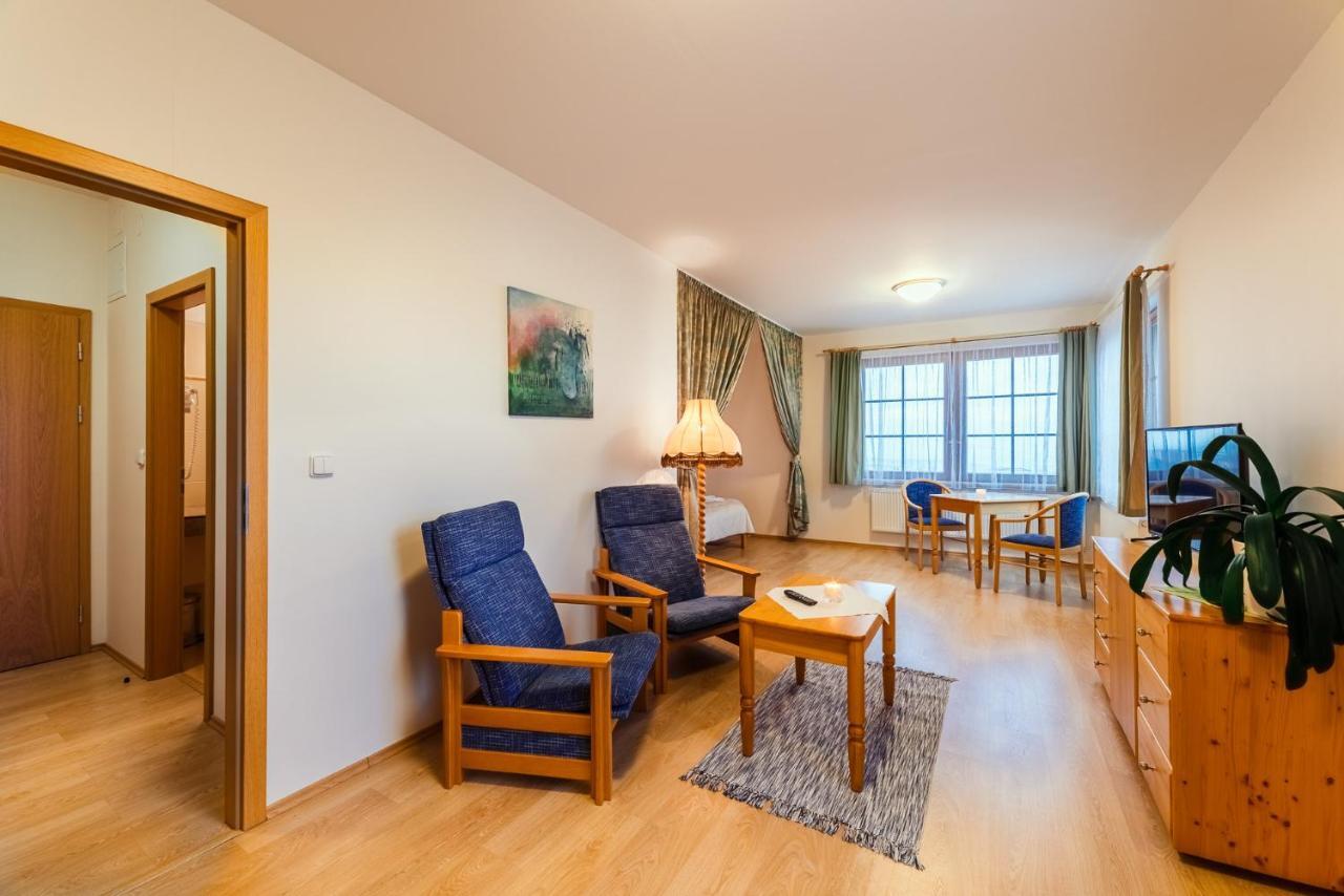Hotel Velka Klajdovka Brno Luaran gambar